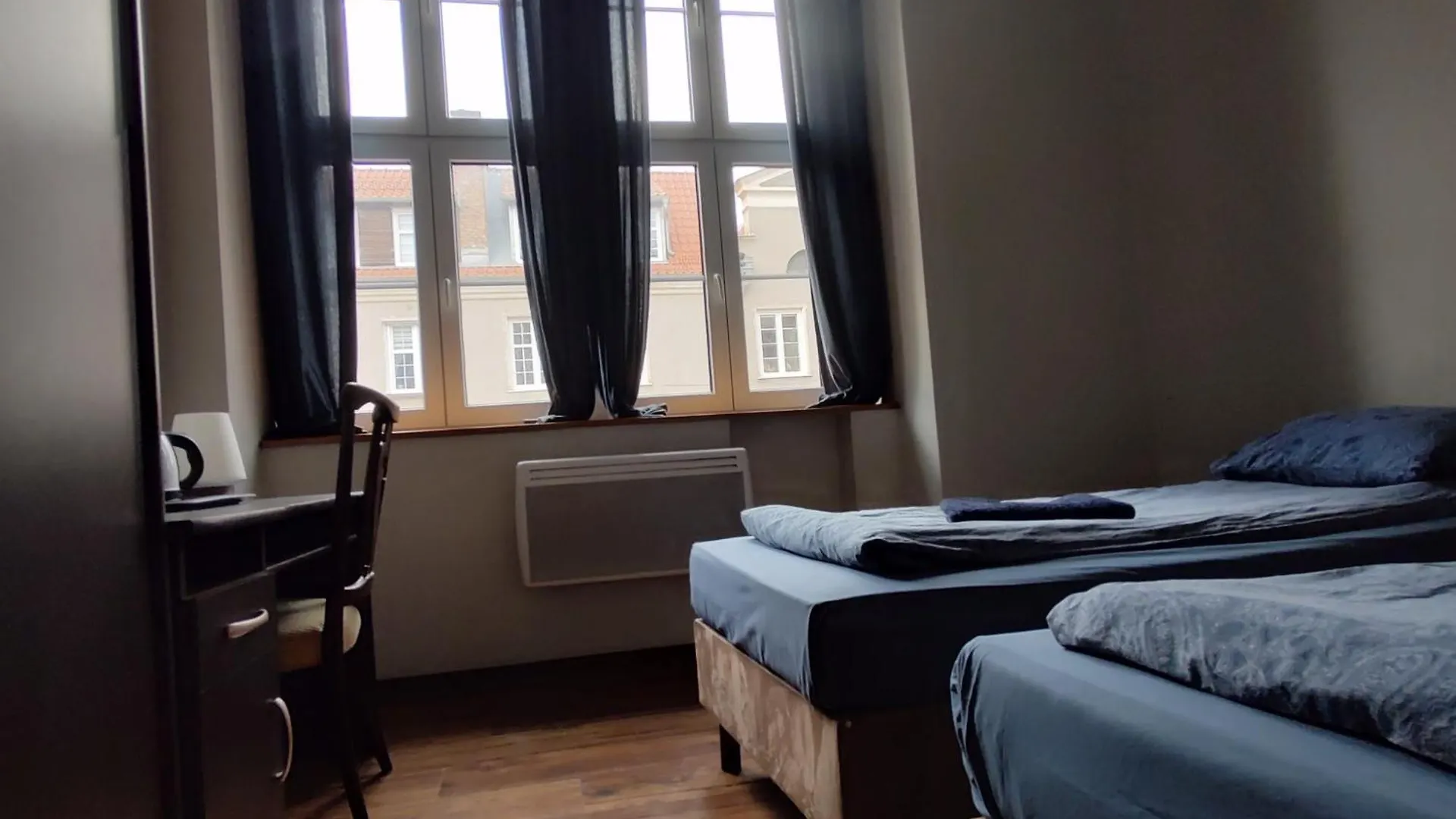 Holiday Rooms Old Town location